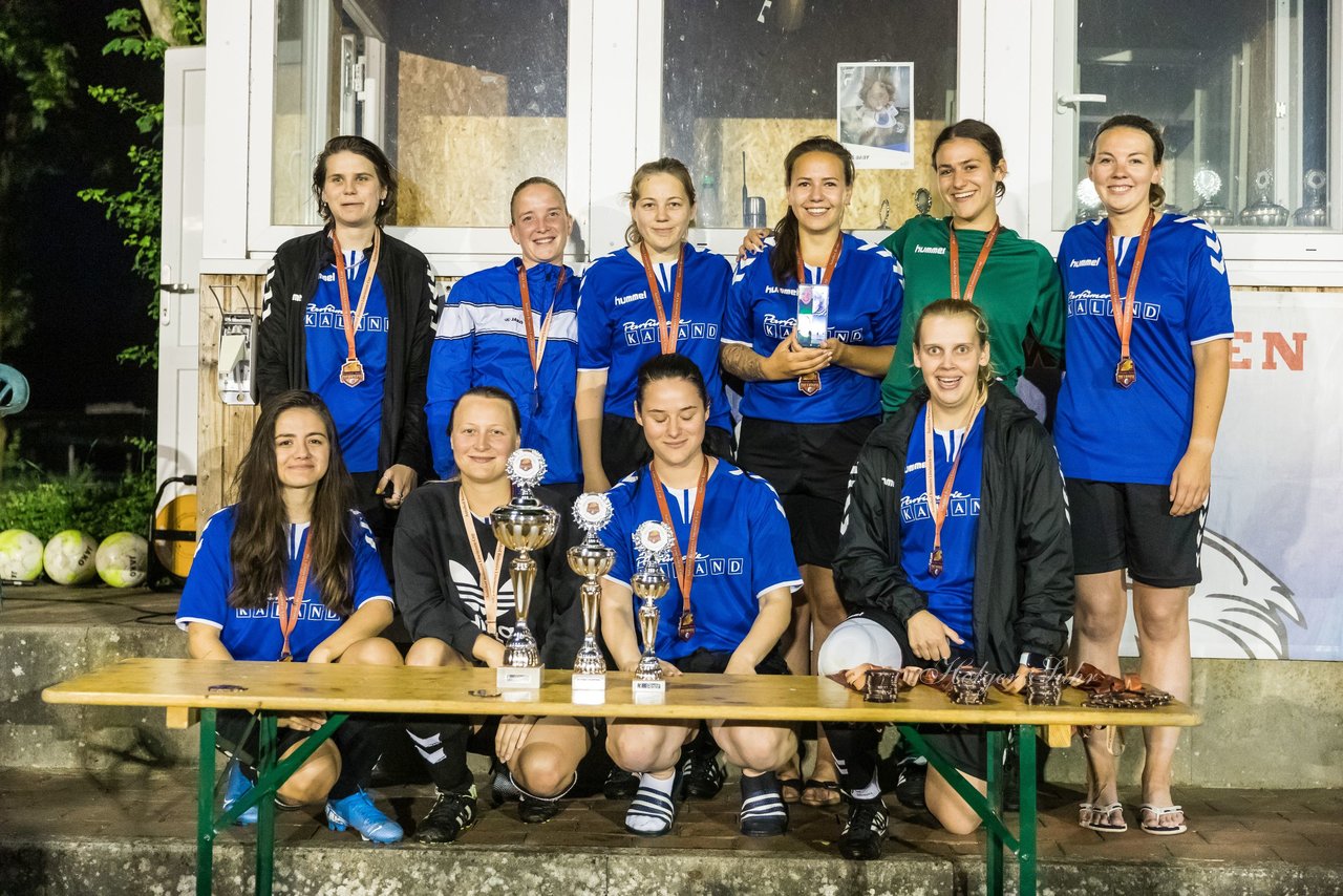 Bild 130 - Loewinnen-Cup